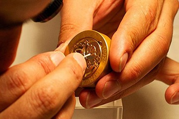 天津劳力士名表官售后保养费用